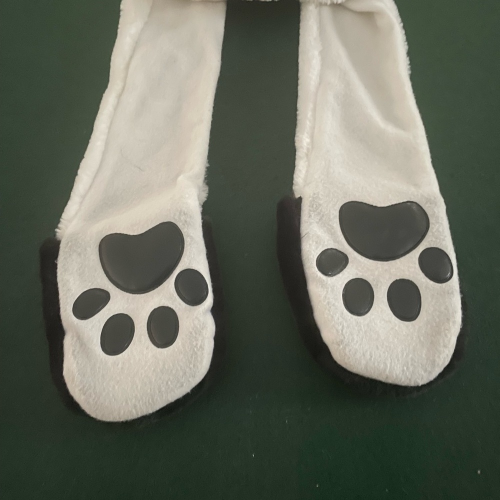 Two-Faced Panda Hat - Picture 5 of 6